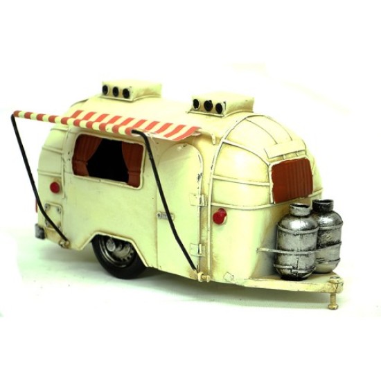 El Yapımı Çekme Karavan Maketi El Yapımı Çekme Karavan Maketi