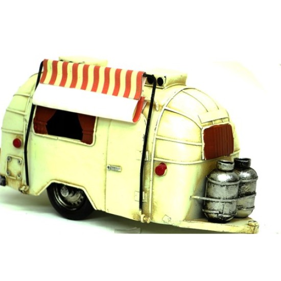 El Yapımı Çekme Karavan Maketi El Yapımı Çekme Karavan Maketi