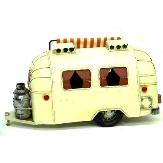 El Yapımı Çekme Karavan Maketi El Yapımı Çekme Karavan Maketi