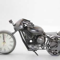Saatli Metal Motor Model 3 