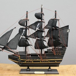 Ahşap Korsan Gemisi 35x40 cm 